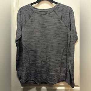 Tek Gear Size S Workout Shirt EUC
